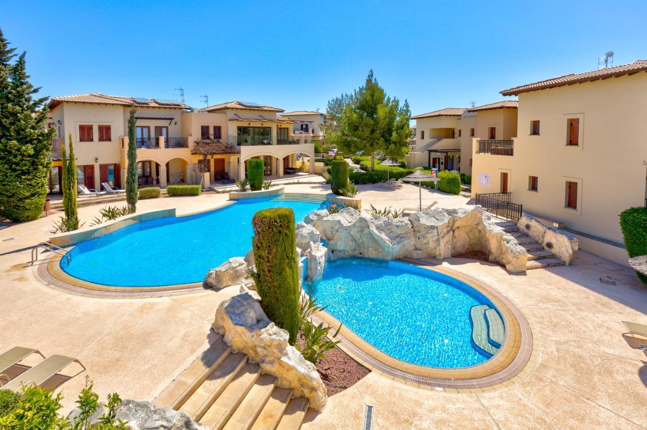 2 Bedroom Apartment Thalassa With Sea And Sunset Views, Aphrodite Hills Resort Kouklia Exterior photo
