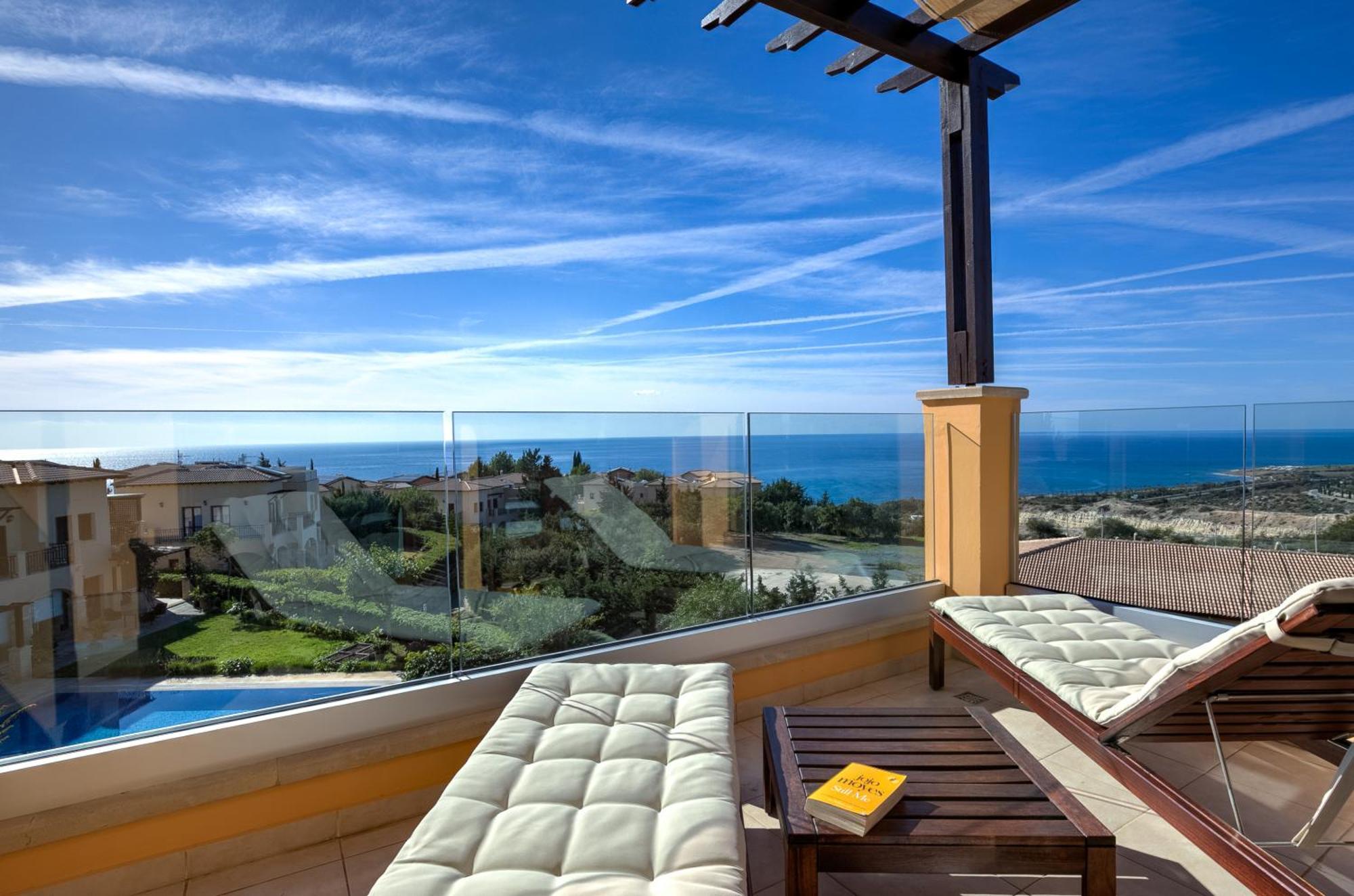 2 Bedroom Apartment Thalassa With Sea And Sunset Views, Aphrodite Hills Resort Kouklia Exterior photo