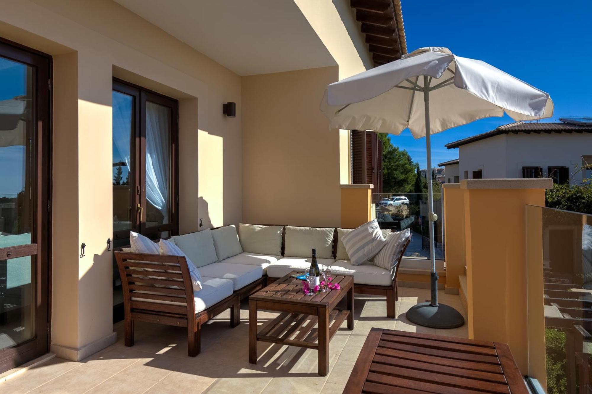 2 Bedroom Apartment Thalassa With Sea And Sunset Views, Aphrodite Hills Resort Kouklia Exterior photo